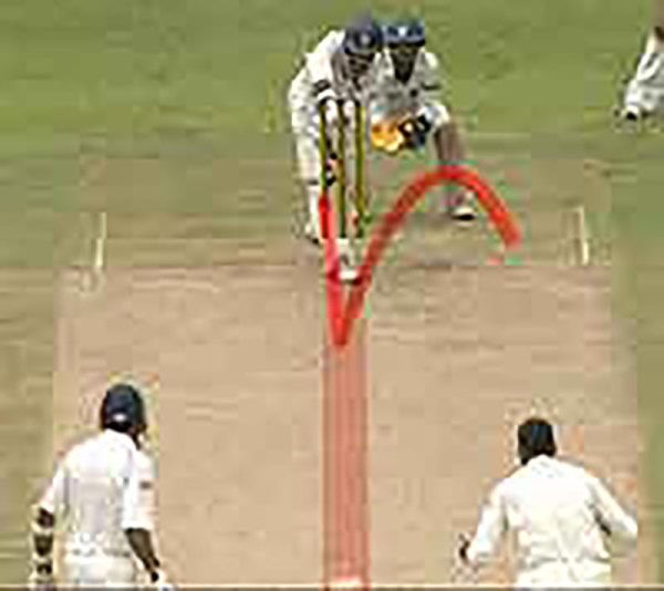 A Basic Guide to Umpiring for Players North Essex Cricket League (NECL)